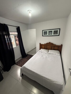1 bedroom, free WiFi, bed sheets - Furnished studio apartment in Vila Amália, North Zone (São Paulo)