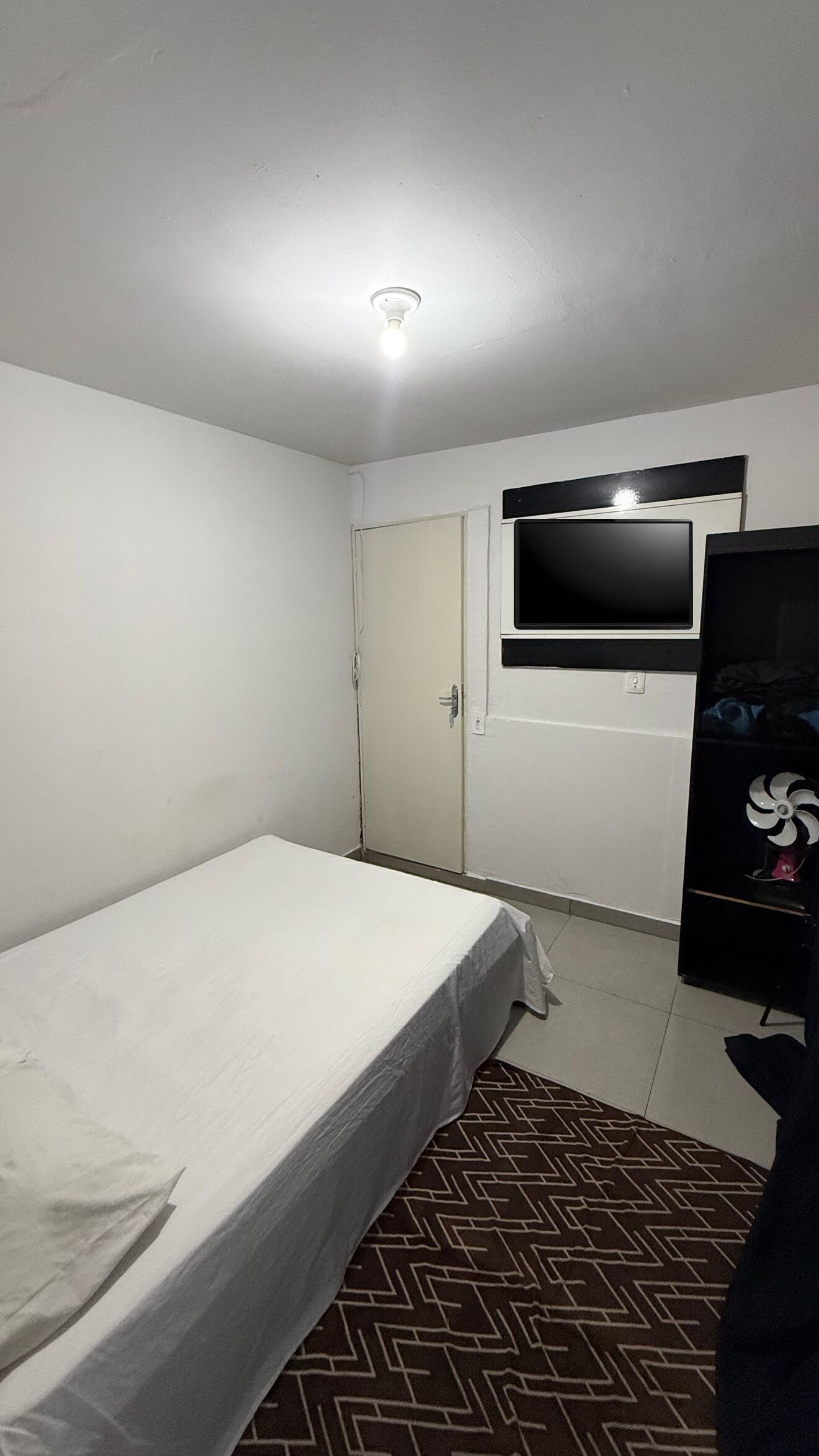 1 quarto, Wi-Fi de cortesia, roupa de cama