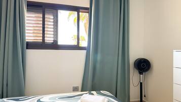 2 bedrooms, iron/ironing board, WiFi, bed sheets