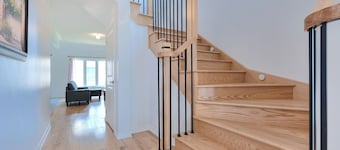 Serene 3-Bedroom Home in Pickering | Near Toronto, 25 minutes to Pearson airport