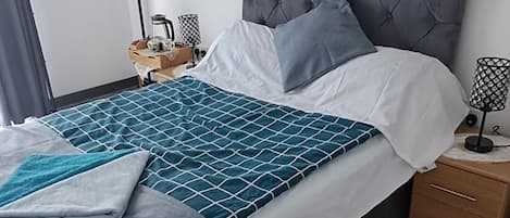 1 bedroom, iron/ironing board, free WiFi, bed sheets