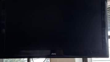 Deluxe Double Room | Television
