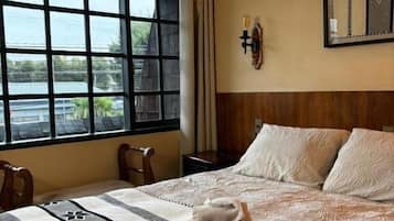 Habitación estándar doble, vistas a la ciudad | Wifi gratis