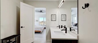 Expansive Marfa Views: 3-Bedroom, 2-Bath Home with spacious patios and views