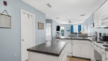 Condo, varias camas (Grand Caribbean 117) | Cocina privada