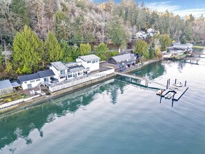 Exterior - Hood Canal Waterfront - Dock, Hot Tub, BBQ, Games (Union)
