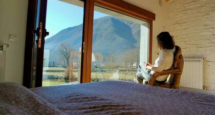 Quiet design duplex with mountain views