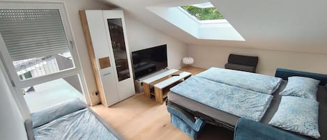 2 bedrooms, WiFi, bed sheets