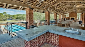 Ferienhaus, Mehrere Betten (Jaybird Bungalow) | Speisen im Freien