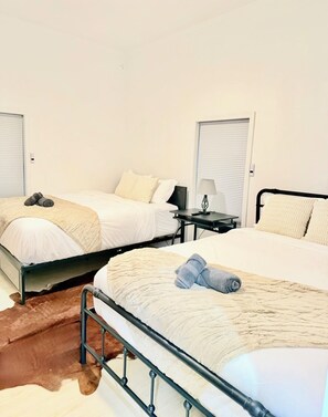 3 bedrooms, WiFi, bed sheets - Spacious Home - Near Duke Hospital, Downtown Durham & RTP (Durham)