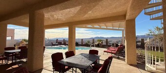 River Whips Villa