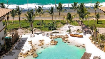 7 udendørs pools, parasoller, liggestole