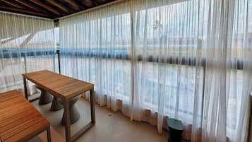 Apartemen Mewah | Tempat makan