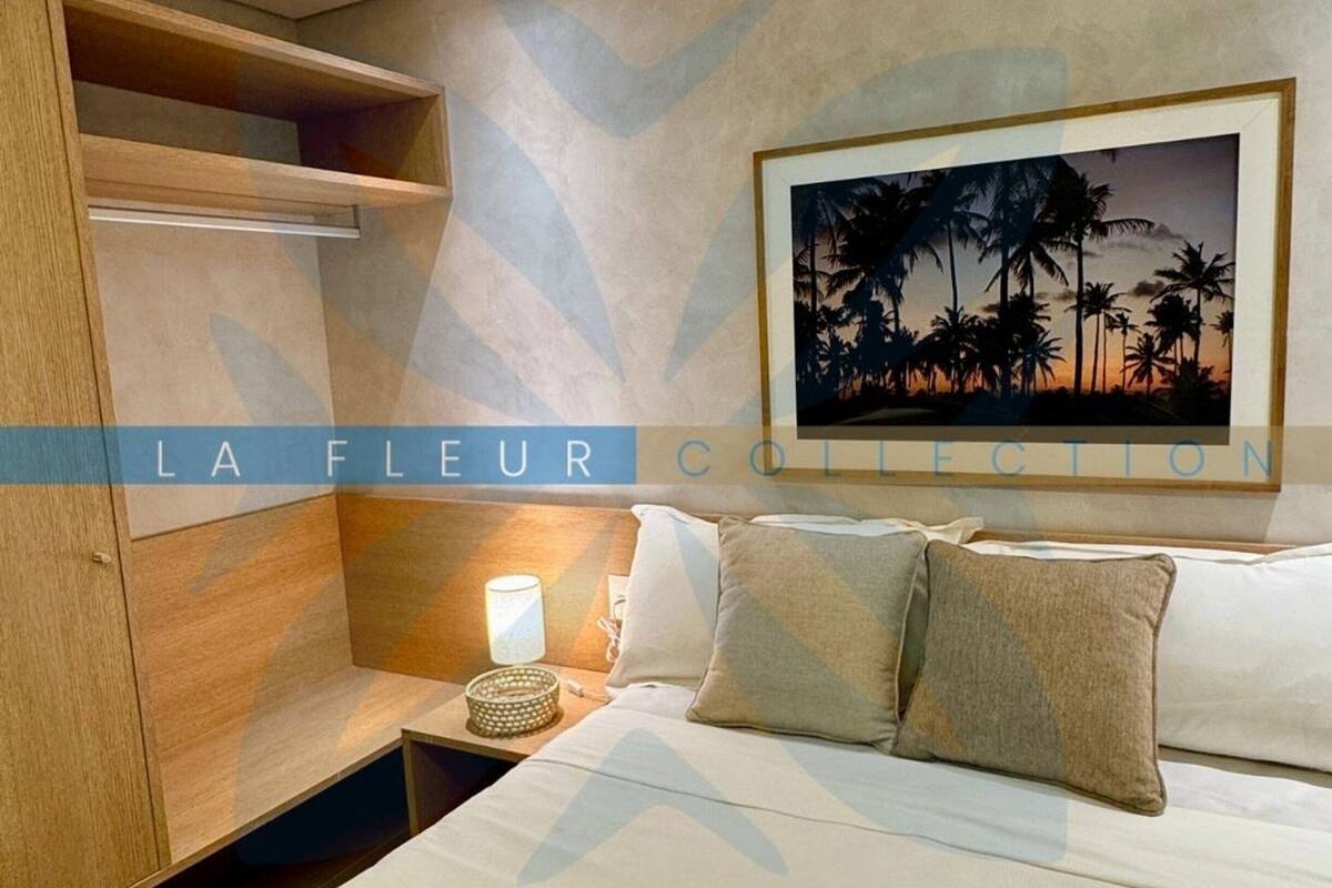 Ropa de cama de alta calidad, colchones con acolchado adicional, minibar