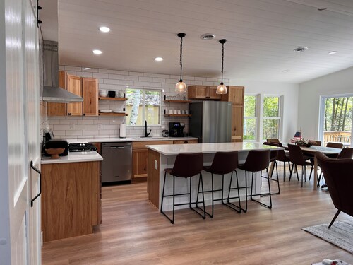 Peaceful Trillium Cottage with Lake Access and close to UTV/Snowmobile Trails