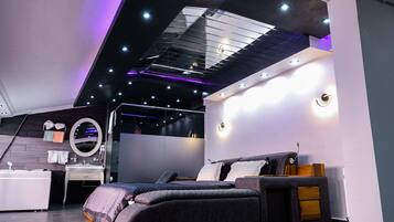 Suite monolocale Premium, 1 letto king, vista città | Interni