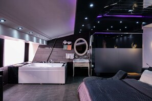 Studiosvit Premium - 1 kingsize-säng - utsikt mot staden | Mörkläggningsgardiner, strykjärn/strykbräda och gratis wi-fi