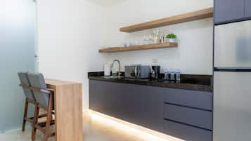 Comfort Apartment, 1 Queen Bed, Non Smoking, Air conditioning | Private kitchen
