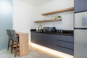 Comfort Apartment, 1 Katil Ratu (Queen), Non Smoking, Penyaman udara | Dapur peribadi