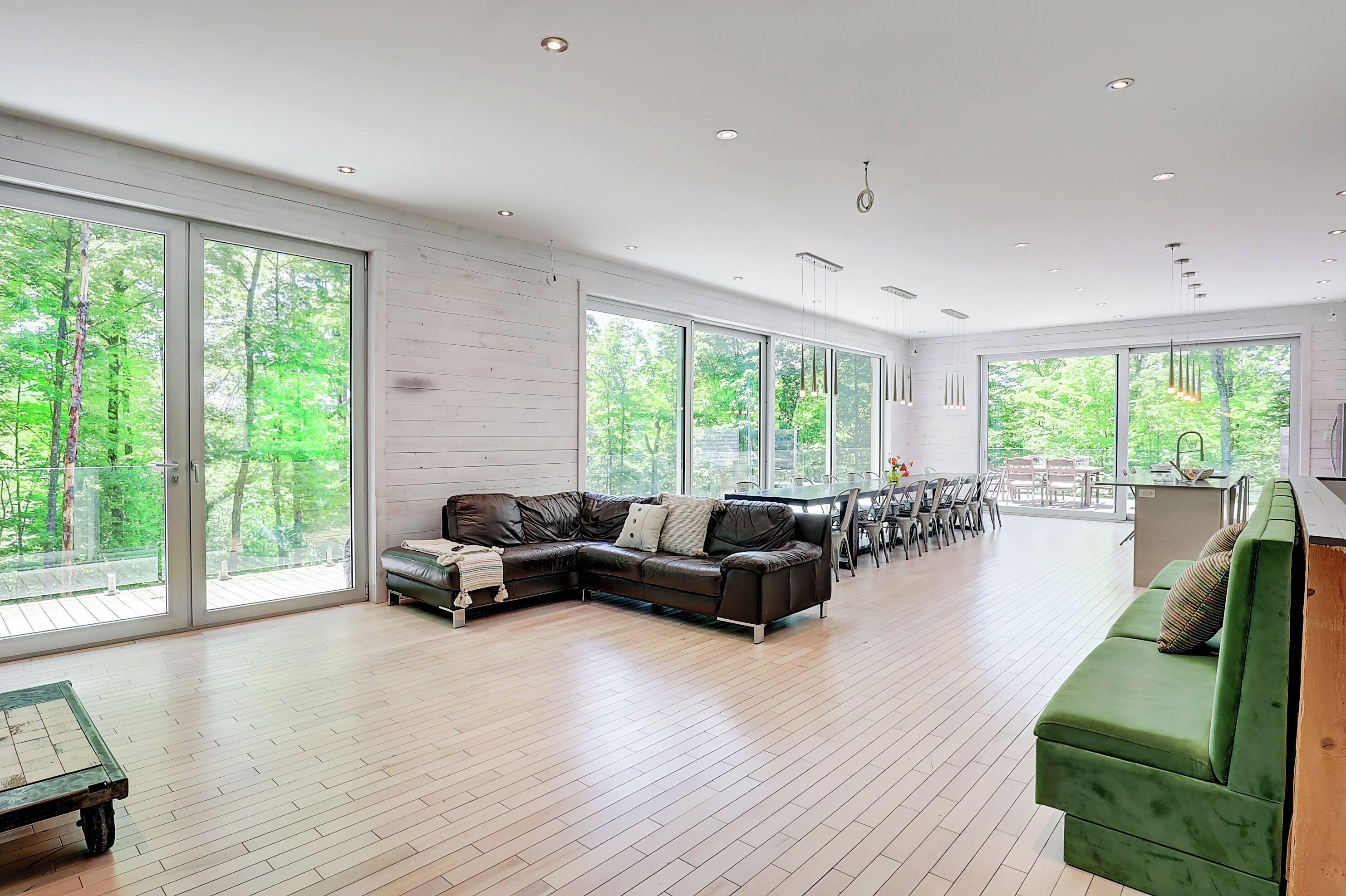 Luxurious Mountain Chalet - Magog