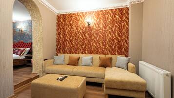 Economy-Studiosuite, Stadtblick | Wohnbereich | Fernseher, Drucker