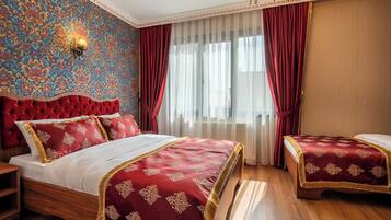 Comfort-Dreibettzimmer, Stadtblick