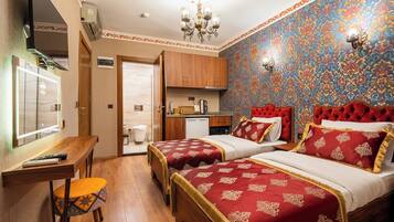 Family Suite | Desk, laptop workspace, blackout drapes, iron/ironing board