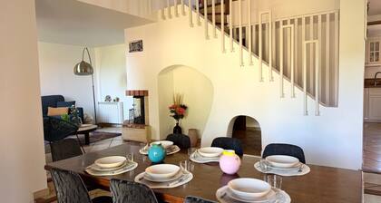 House 10 minutes walk from the sea