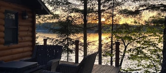 Cozy Fitz Cabin on Big Arbor Vitae Lake