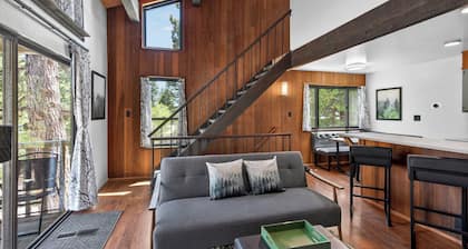 Tahoe Corner - 3 Minutes to Tahoe, 7 to Northstar - Pool, Pickleball, Fitness