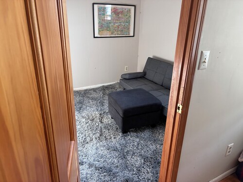 Perfect 1-bedroom apartment with AC in charming Crosby