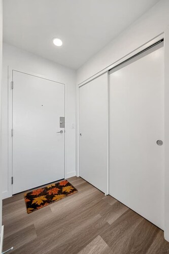 NEW | 2 Bed | Pull out Sofa | UG Parking | AC