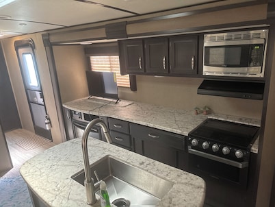 Cozy 1-bedroom Camper on the lake with AC in adorable Cortland.