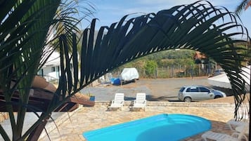 2 udendørs pools