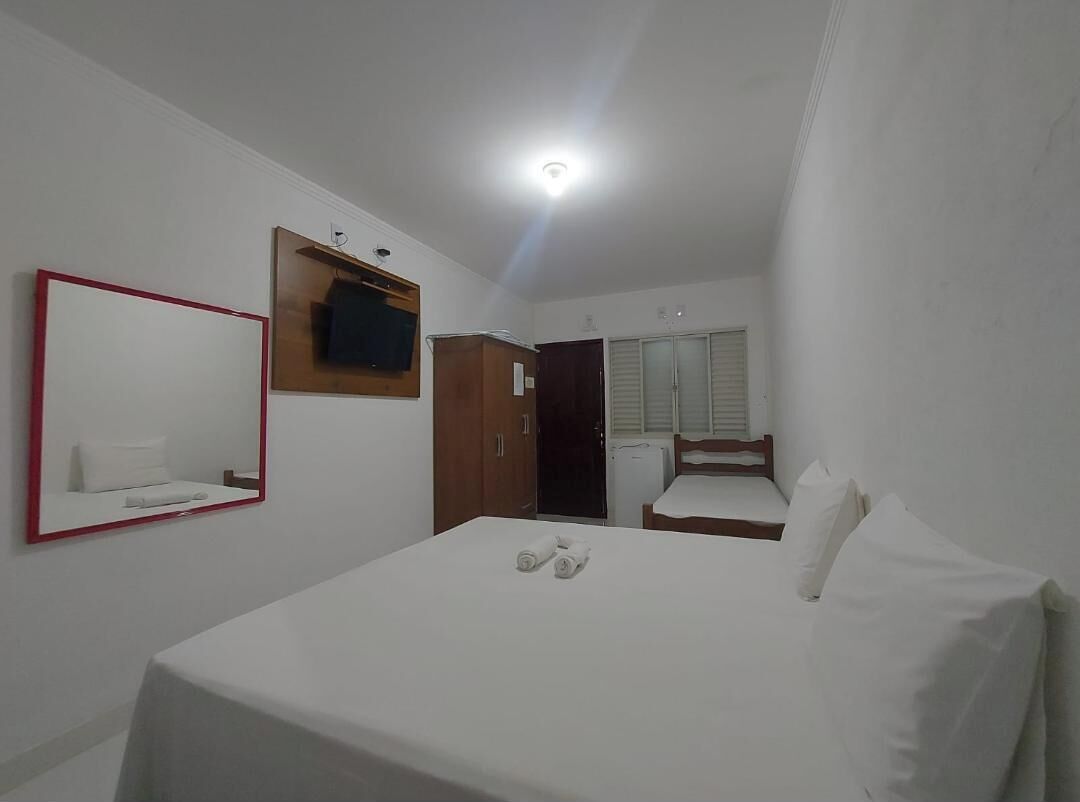Quarto quádruplo família - 06 | Truy cập Internet không dây miễn phí, bộ trải giường 