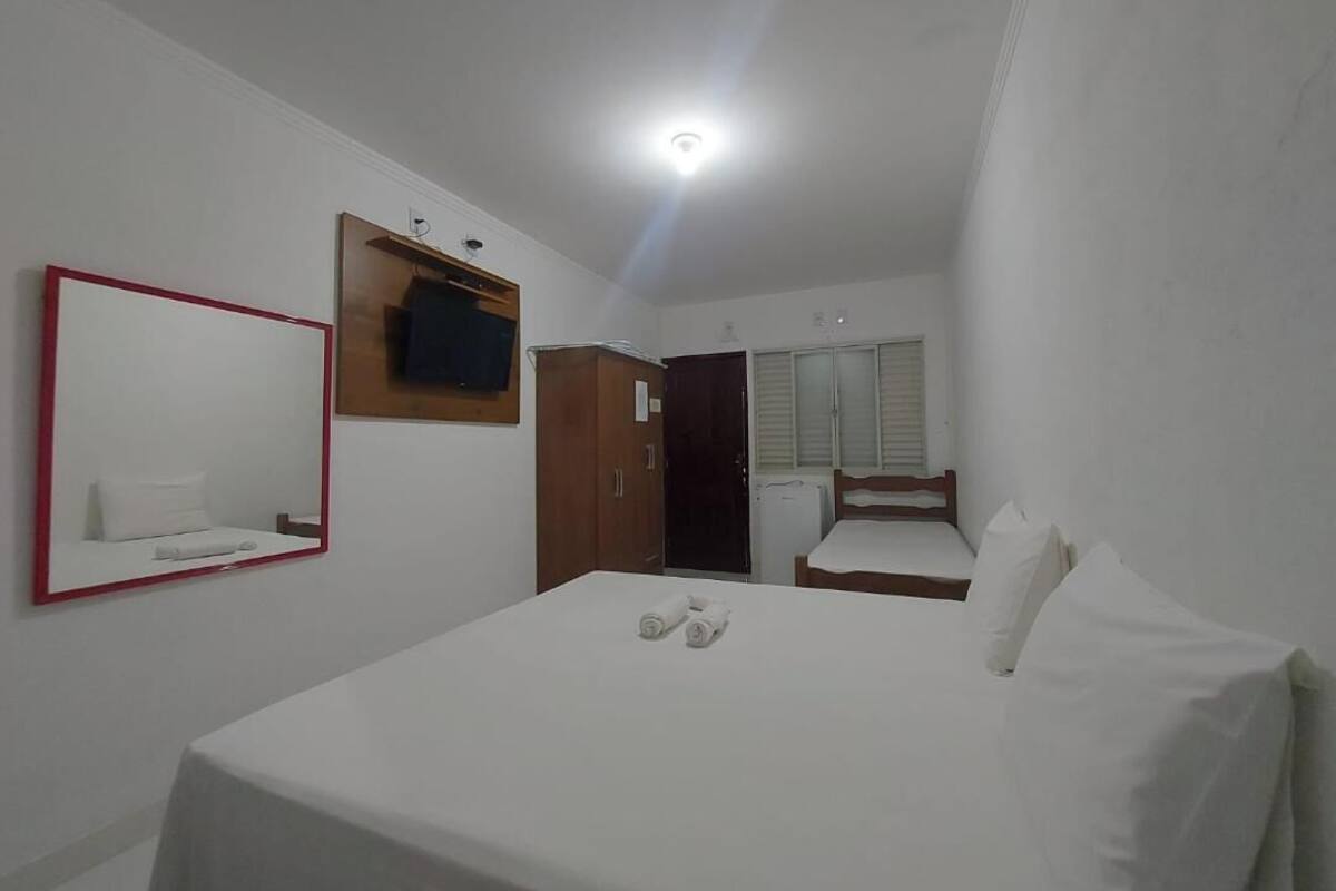 Quarto quádruplo família - 06 | Truy cập Internet không dây miễn phí, bộ trải giường