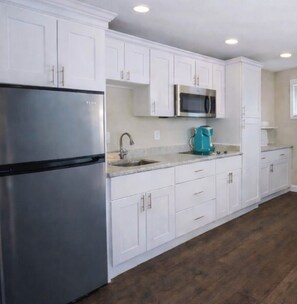 Private kitchen - Ogunquit - Wells Beach Condo w/Pool - Sleeps 4 (Wells)