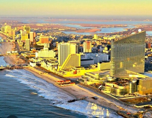 Beautiful Brigantine Beach Beach Block Condo--2 Bed--2 Bath