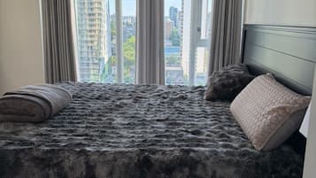 Comfort Double Room, Balcony, Bay View | Desk, laptop workspace, blackout curtains, soundproofing