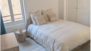 1 bedroom, WiFi, bed sheets - T2 bright hyper center (Châlons-en-Champagne)