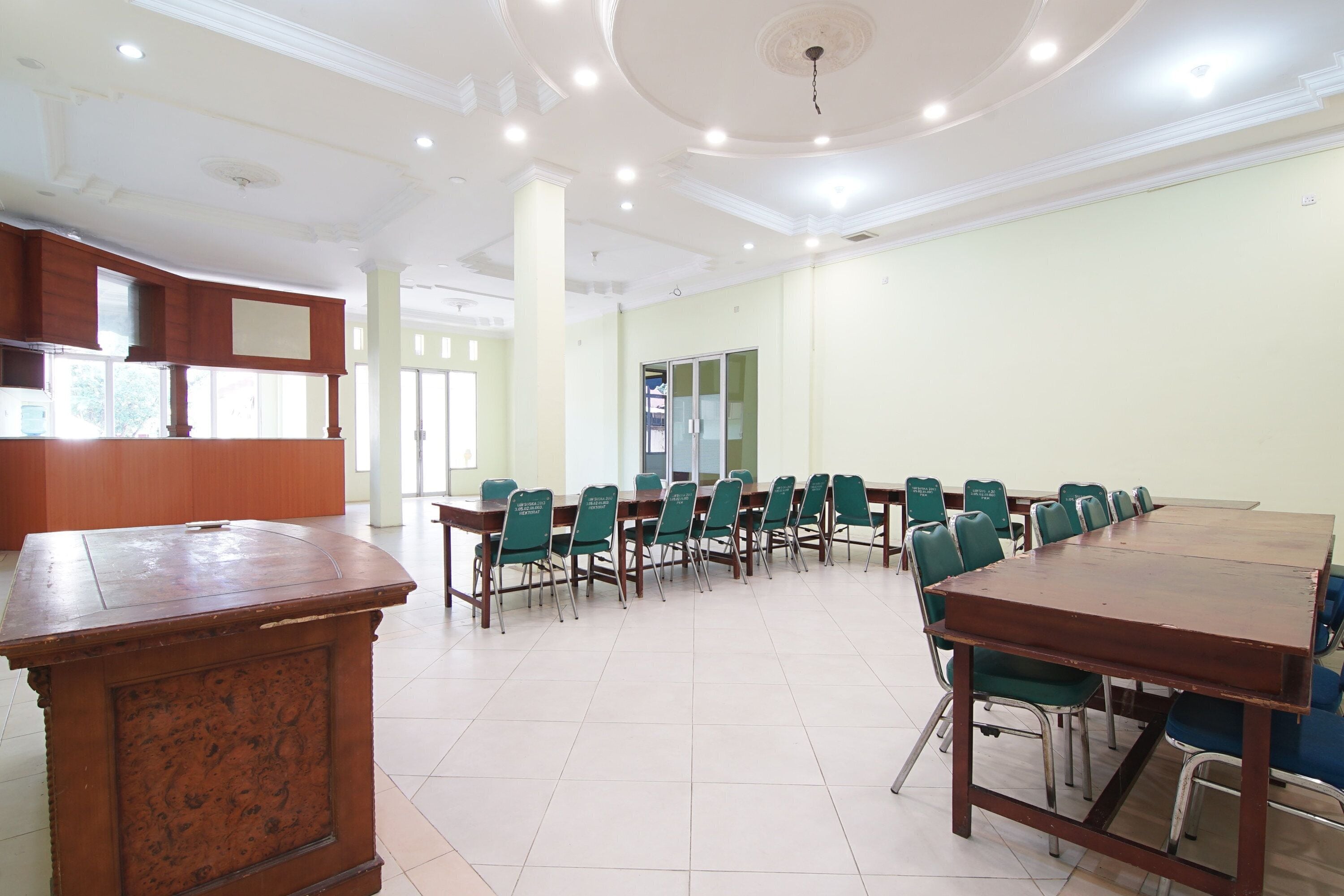 Meeting facility