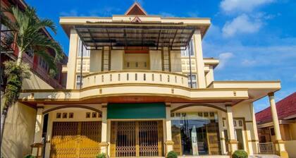 Collection O near Living World Pekanbaru