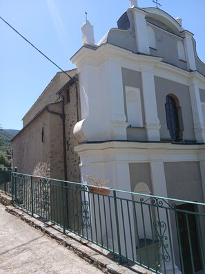Exterior - Bisinchi village (village Bisinchi)