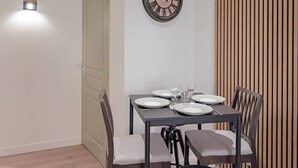 Dining - Quiet duplex ground floor - Center Puy - GR65 stage (Le Puy)