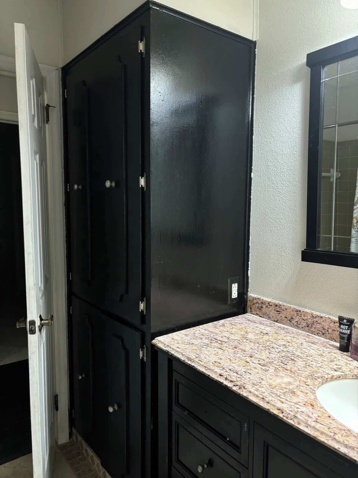 Shower, hair dryer, towels, shampoo