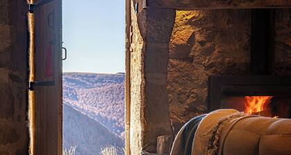 Buron du Tournel, an exceptional gem nestled in an unspoiled mountain setting.
