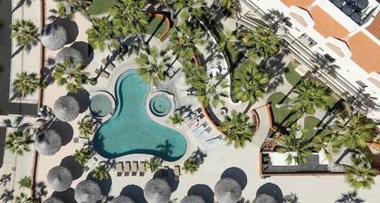 Charming Golf-view Condo With Pool, Hot Tub, Terrace & Wifi