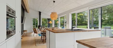 Oven, dishwasher, coffee/tea maker