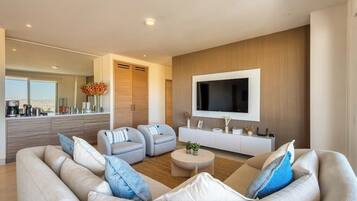 Condo, varias camas, vista al océano (Luz del Pacifico at Vista Velas III) | Área de sala de estar