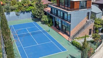 Sport court